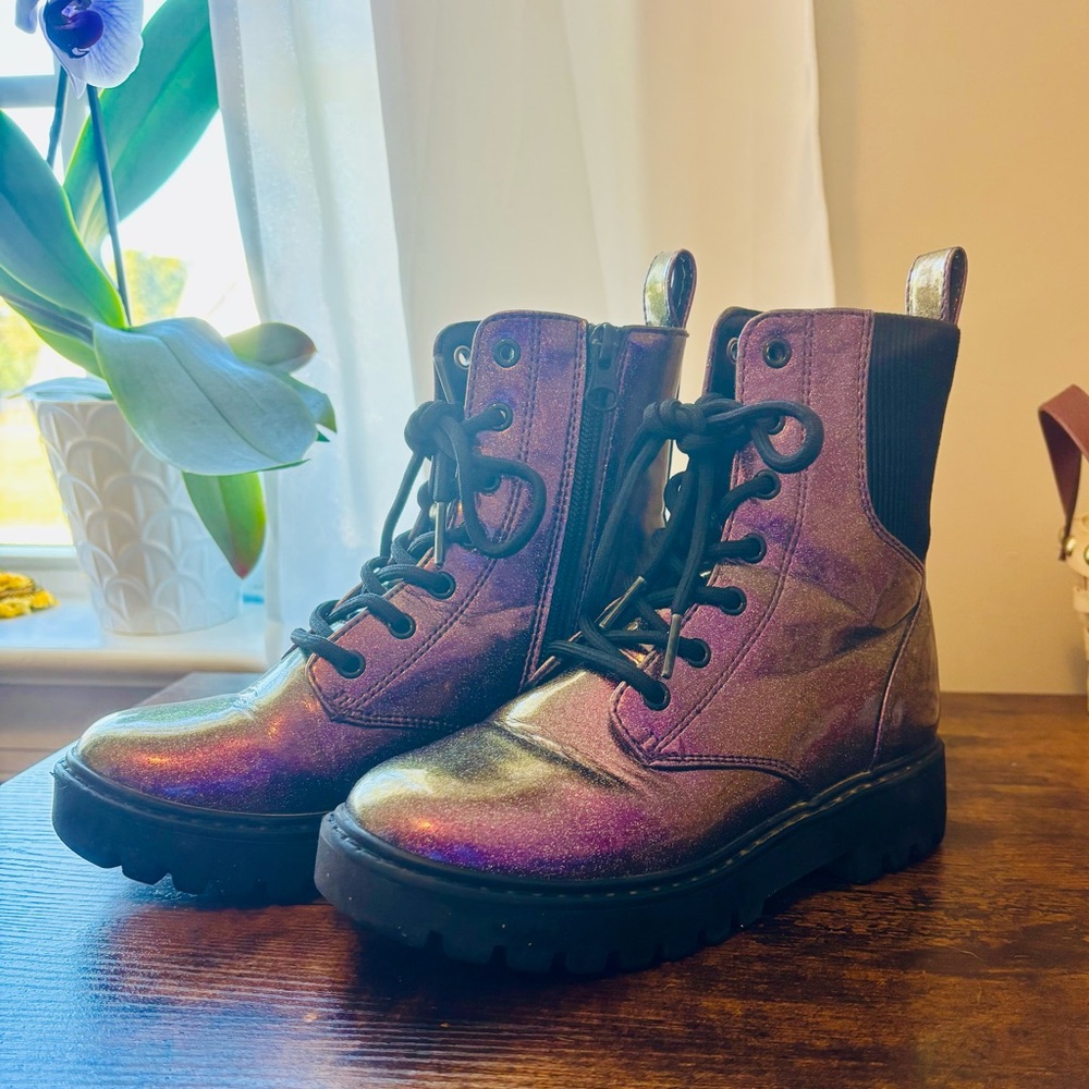 Art Class Iridescent Kids Boots